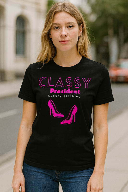 CLASSY T-shirt